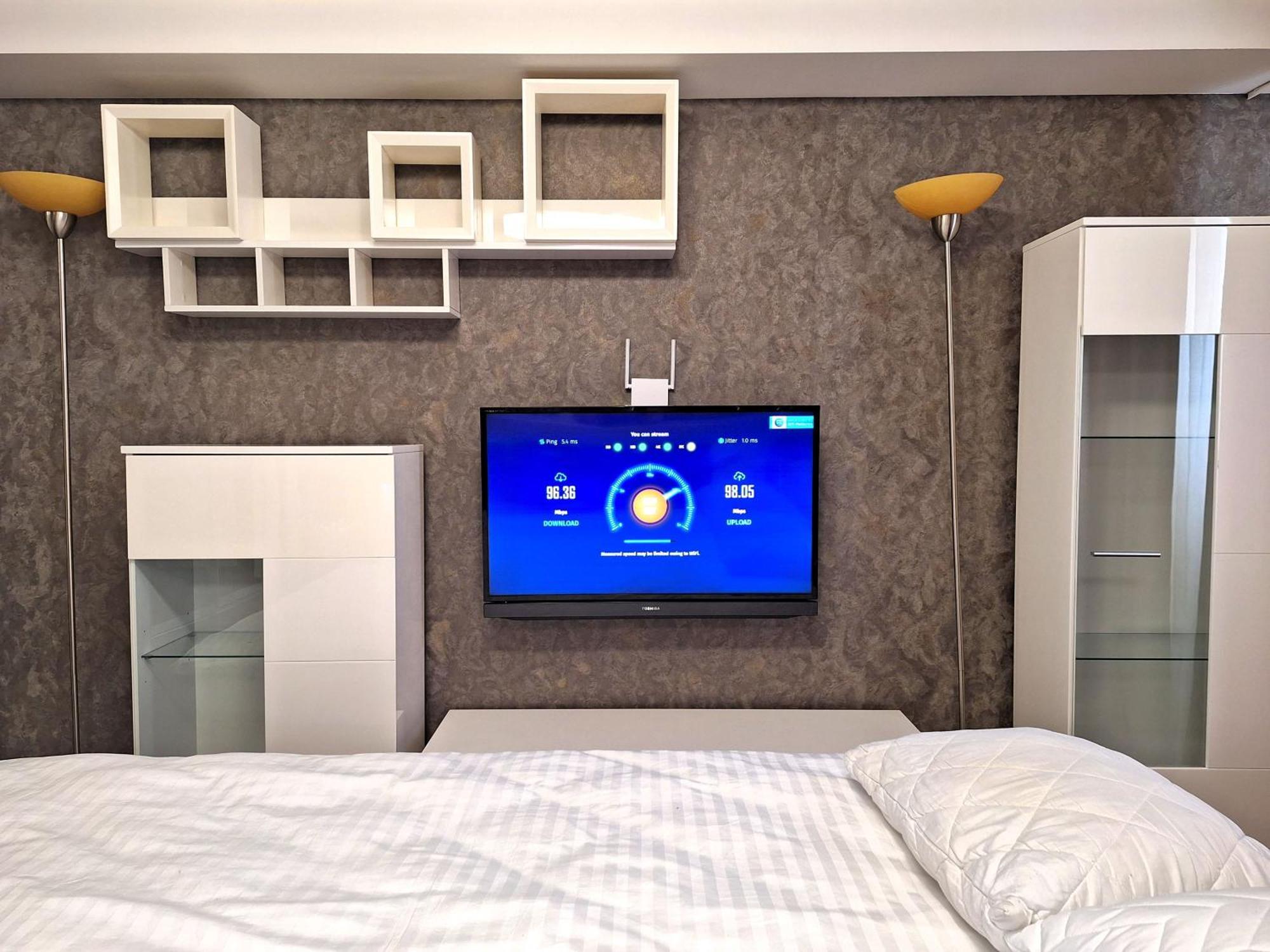 Найбільше Ліжко У Полтаві Мережа Alex Apartments Цілодобово Безконтактне Заселення Poltawa Exterior foto